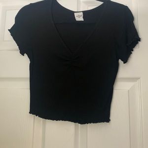 SHORT SLEEVE CROP TOP!! Never been worn!!! Size: Large